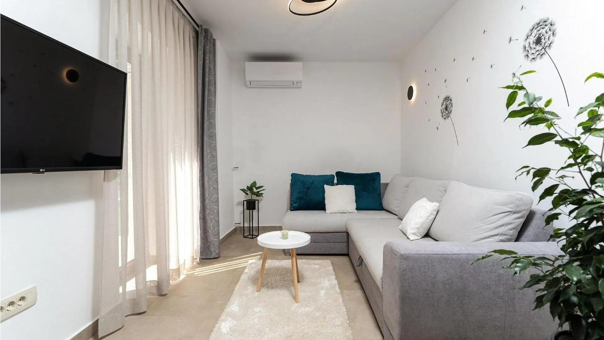 Apartman Karmela I
